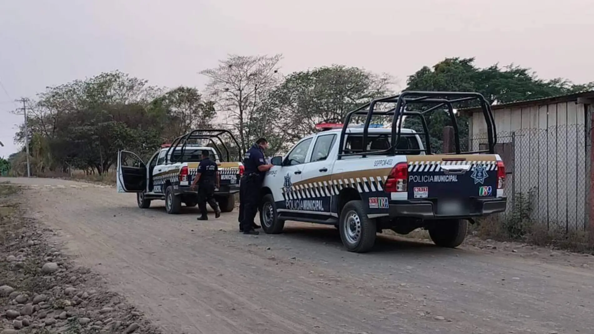 POLICIAS (3)